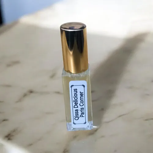 Qissa Delicious Paris Corner Edp Mujer Decant Vidrio 5ml