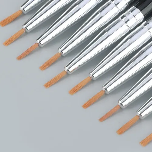 7 Pinceles Para Delinear Ojos Con Hojas Negras Y Plateadas