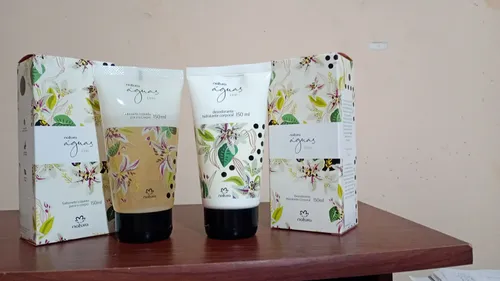 Natura Aguas Lirio Jabón Liquido Y Crema Desod Corporal