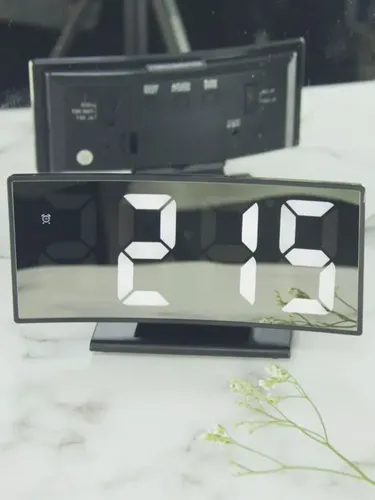 Reloj Despertador Digital LED Curvo con Temperatura, de Mesa y USB
