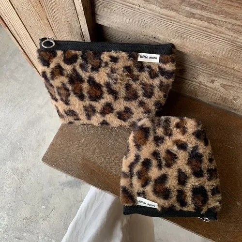 Neceser De Maquillaje De Felpa Con Cierre Y Diseño A La Moda