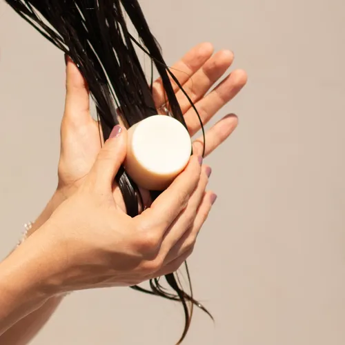 Combo Shampoo Y Acondicionador Solido Pelo Seco Nyübu 100g