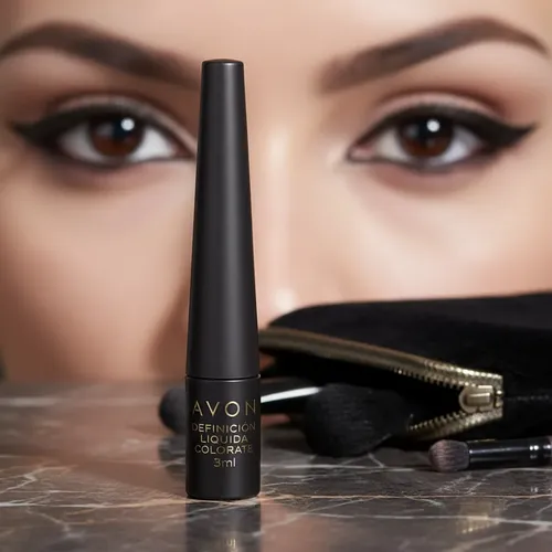 Avon Delineador Liquido – Impacto Y Color En Tu Mirada Tati