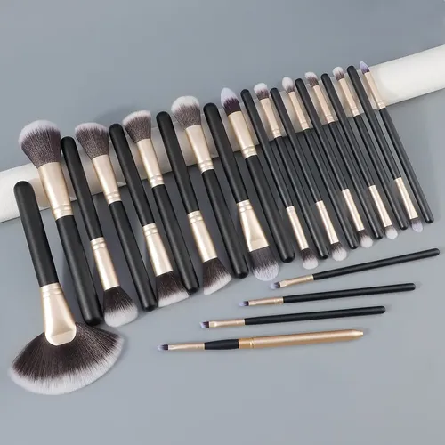 Set De 24 Brochas De Maquillaje Negras Mate