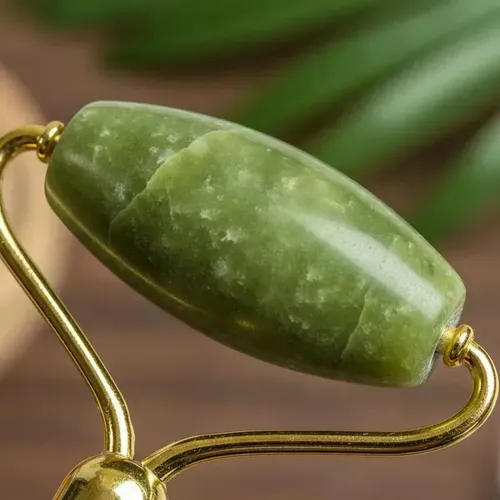 Jade Roller Masajeador Facial Y Piedra Gua Sha Original Set