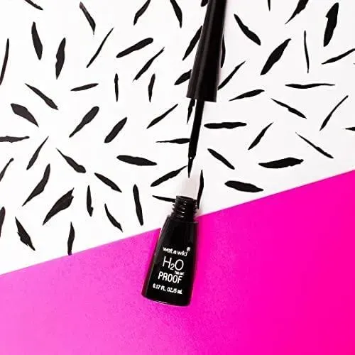 Delineador Líquido Waterproof Wet N Wild Negro 0.17 Oz