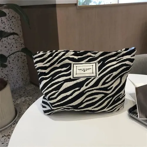 Bolsa De Maquillaje Moderna Con Estampado De Cebra Y Estampa