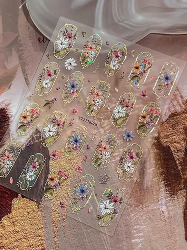 Pegatinas Para Uñas Con Foil Dorado Y Diseño De Flores