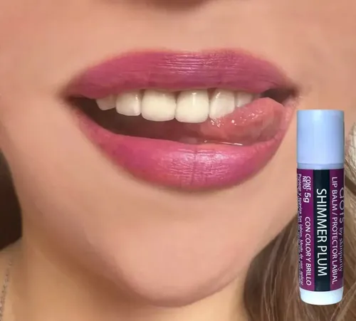 Dots Protector Labial Barra Con Color Plum Shimmer Morado
