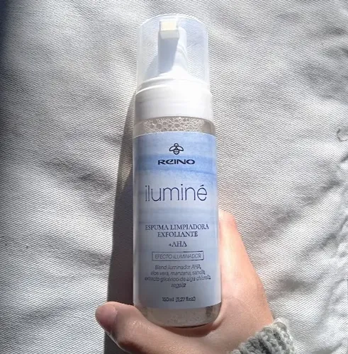 Espuma Limpiadora Exfoliante Iluminé Efecto Iluminador