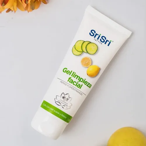 Gel De Limpieza Facial Srisri Con Pepino Y Limon X 100 Ml