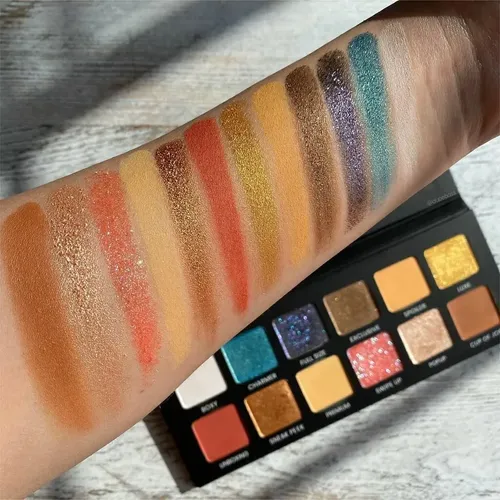 Hello, Charmer! Palette Paleta 12 Sombras Ojos By Boxy Charm