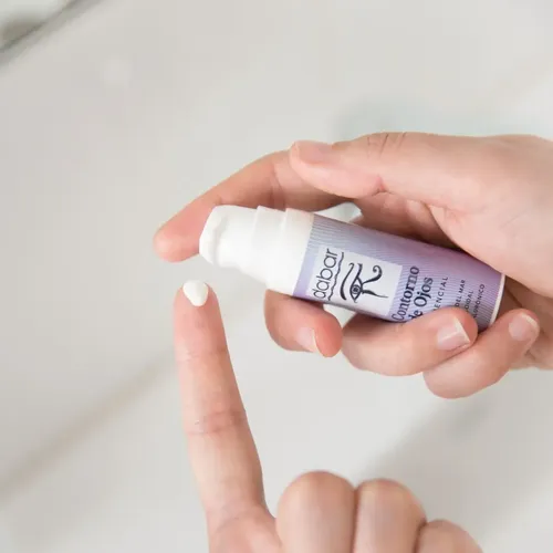 Contorno De Ojos Frecuencial Natural Energetico
