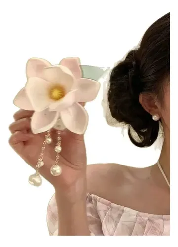 Elegante Pinza Lateral De Resina De Magnolia Con Agarre Segu