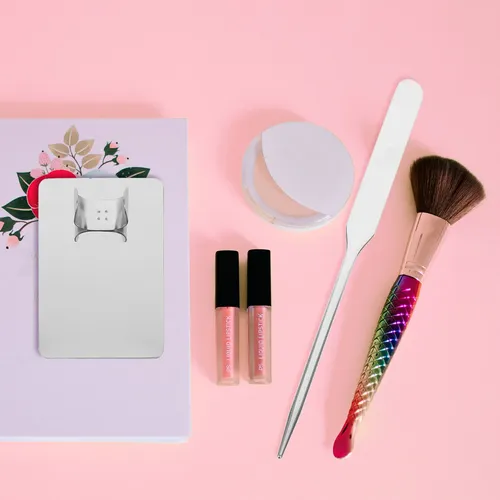 Set De 2 Paletas De Maquillaje Con Espátula