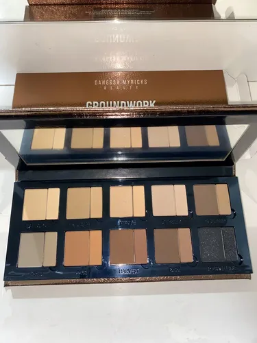 Paleta Sombras Danessa Myricks Groundwork Mate 20 Colores Neutrales