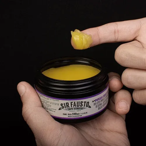 Pomada Para El Pelo Brillante Barberia Peluqueria X50grs