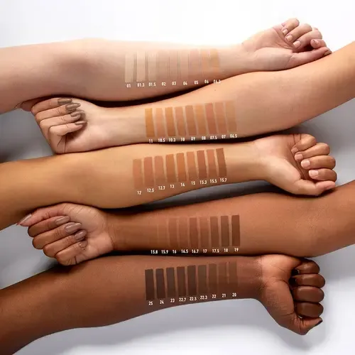 Base de maquillaje líquida NYX Professional Makeup Can’t Stop Won’t Stop Full Coverage Foundation Base Nyx Professional Makeup Can’t Stop Won’t Stop tono camel – 30mL 30g