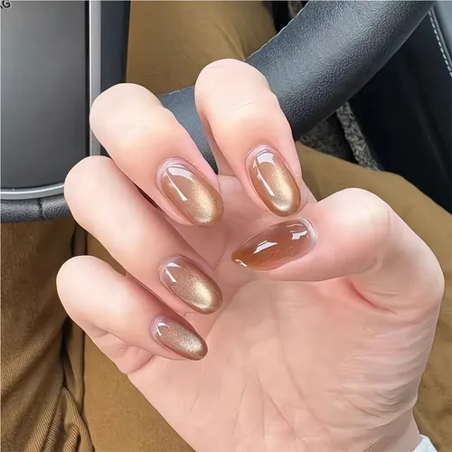 Uñas Cortas Ovaladas Color Ámbar Ojo De Gato