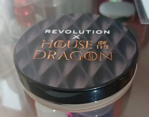 Revolution X House Of The Dragon/ Iluminador Maquillaje