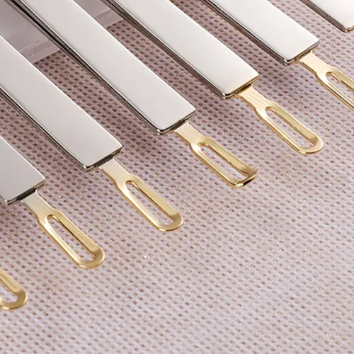 Set De 3 Pinzas Para Cejas, Moldeadoras Y Depiladoras Plateado