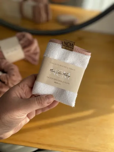 Kit Box Set Para Limpieza Facial Muñequera Pads Toalla Vinch