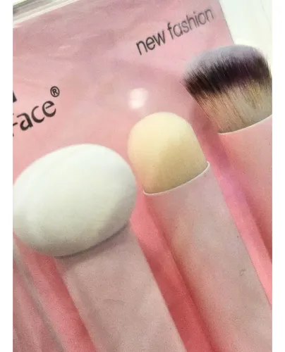 Set 3 Brochas Rubyface Corrector Ojeras Contorno Base