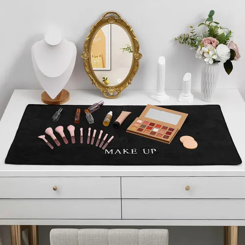 // Almohadilla De Maquillaje Para Protección De Tocador .