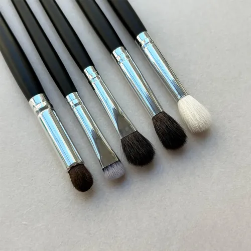 Kit 5 Brochas de Maquillaje para Ojos Glamory Cerdas Suaves Color Negro
