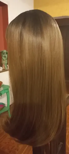 Peluca Hisan Castaña Perfecta Con Flequillo