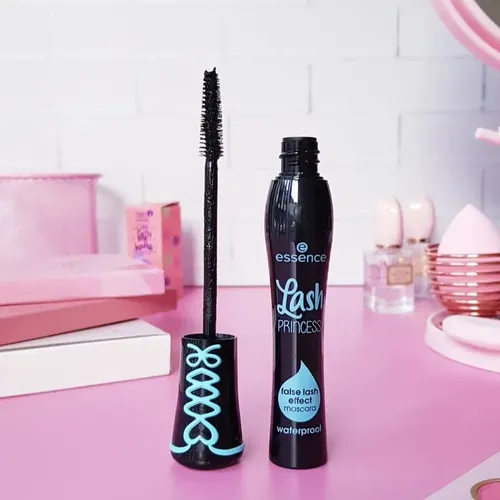 Essence Máscara De Pestañas Waterproof Lash Princess Color Negro