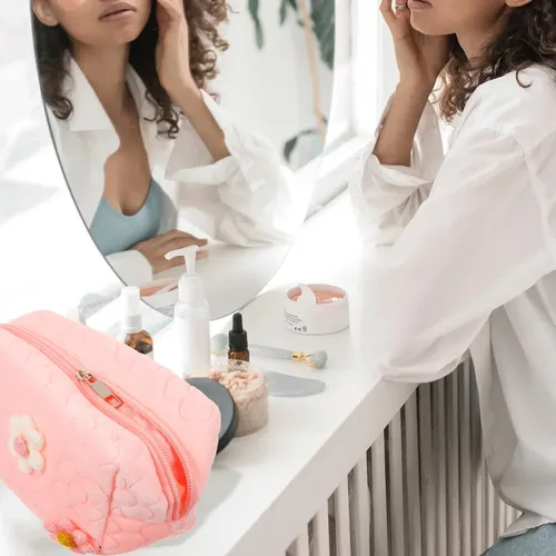 Neceser De Viaje Para Maquillaje Y Artículos De Aseo Con Cie