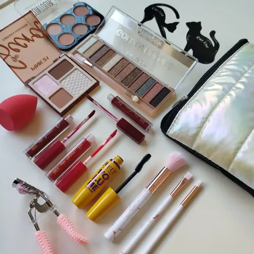 Kit Maquillaje Corrector Facial Sombra Glam Look Prolongado