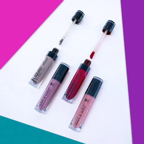 Labial Líquido Wet N Wild Megalast Catsuit Mate Bordó