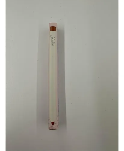 Lápiz Labial Retráctil Cremoso De Larga Duración
