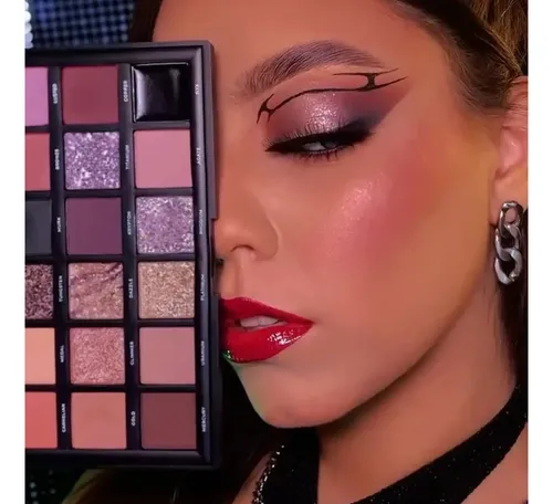 Kit Básico Ruby Rose Paleta Rímel Gloss Delineador Y Brochas