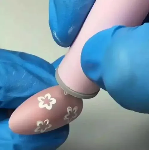 Lima Para Uñas Con Sello Y Bolígrafo