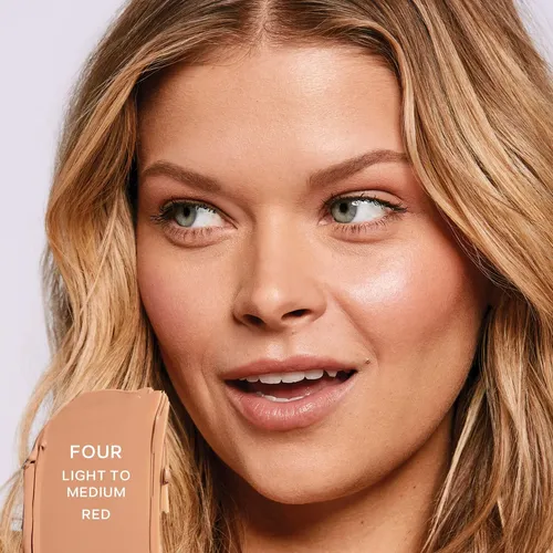 Base De Maquillaje Ligera Saie Slip Tint Spf 35-four
