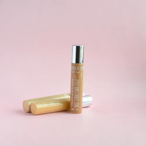 Base Correctora Mate Roll On Thelma Y Louise Tono Claro Ojeras 20mL