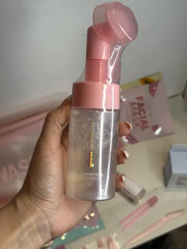 Limpiador Facial Acido Hialuronico Glow Essence By City Girl