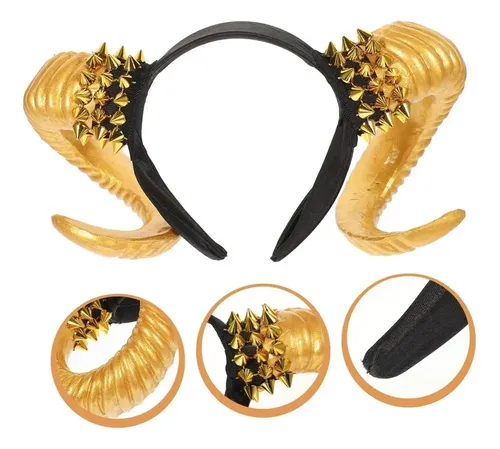 A Compatible Una Diadema Con Adorno De Cuerno For El Pelo. .