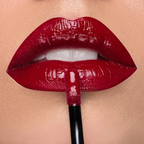 Brillo Labial Resist ¡Oh Q’ brillo! Vogue Tono Reina 3ml