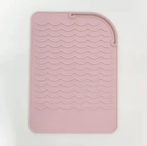 Alfombra De Silicona Para Apoyar Planchita O Buclera Color Rosa