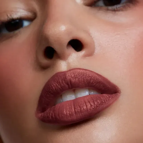 Labial Líquido Patrick Ta Silky Mate Suave Seductive Nude