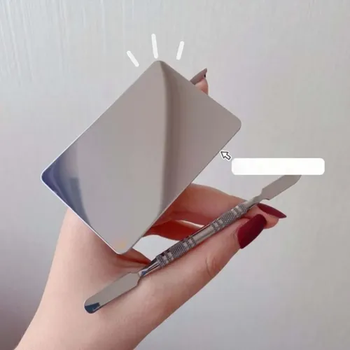 Paleta De Mezcla De Maquillaje Con Una Espátula Para