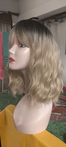Peluca Hisan Rubia Modo Romantico Ondas Fleco