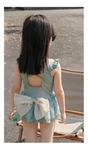Elegante Traje De Baño De Una Pieza Para Niñas Con Gorro De