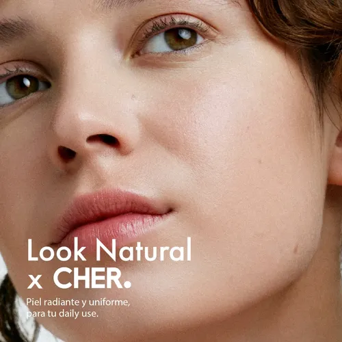 Base Liquida Cher Dieciocho Sarcastic Radiant Foundation
