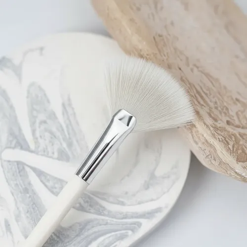 Brocha Cetro Iluminador Paris Night Maquillaje Blanco