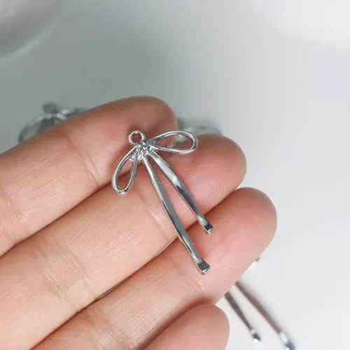 Delicadas Decoraciones De Cinta Para El Cabello